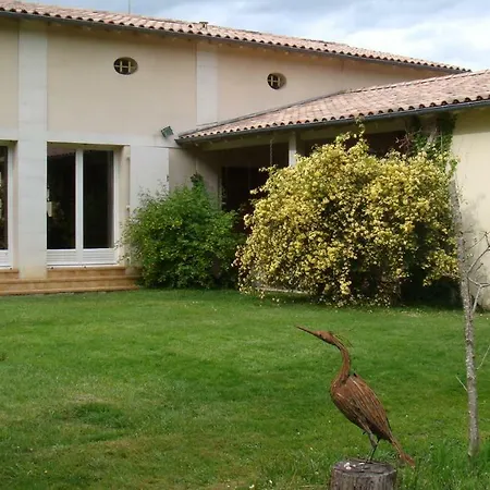 Frühstückspension Agacey Le Taillan-Médoc